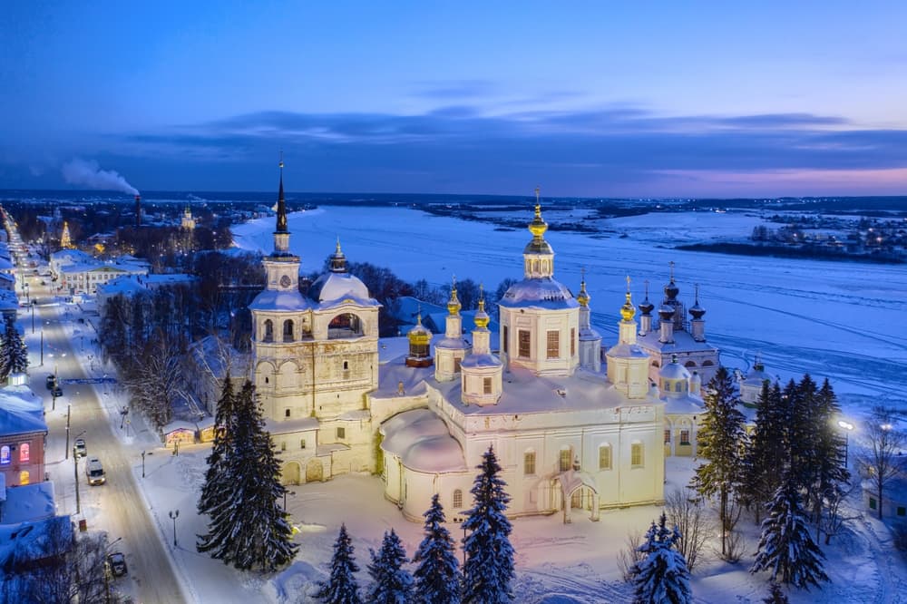 Зимняя сказка в Новогоднюю ночь