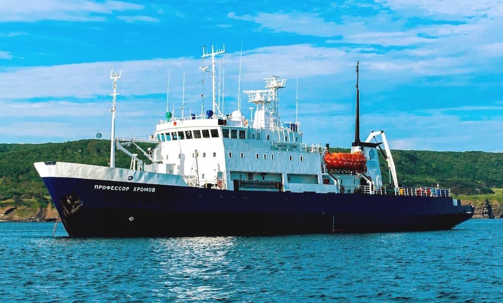 Теплоход Профессор Хромов, общий вид