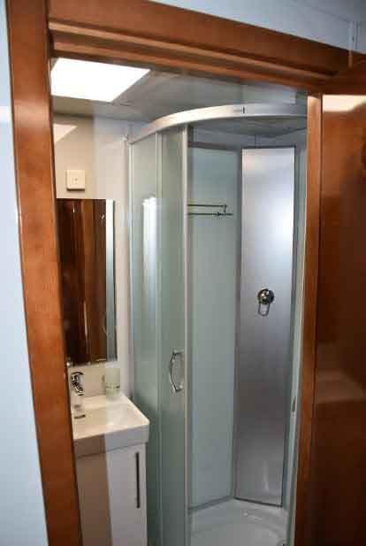  Теплохода Близняк