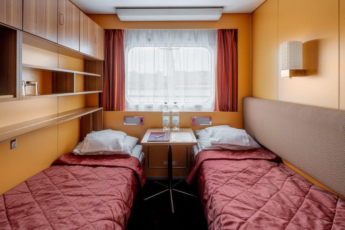 Двухместная каюта Теплохода Леонид Соболев