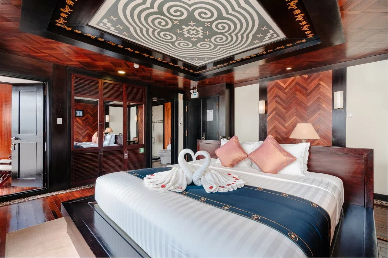 Президентский люкс Теплохода La Marguerite