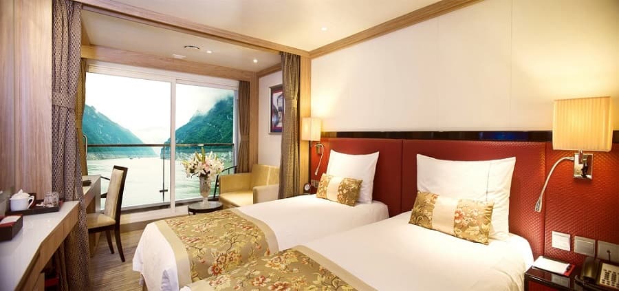 Каюта делюкс  Теплохода Century Legend