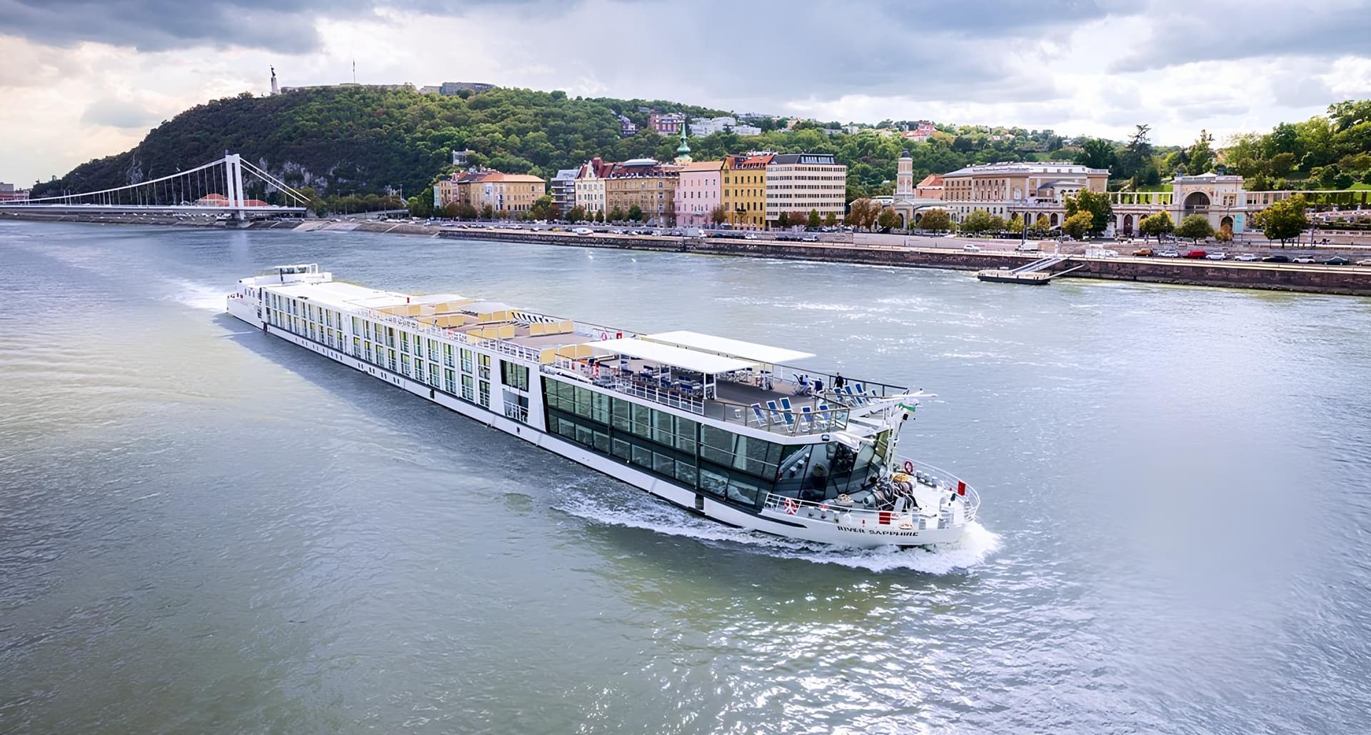 Общий вид теплохода