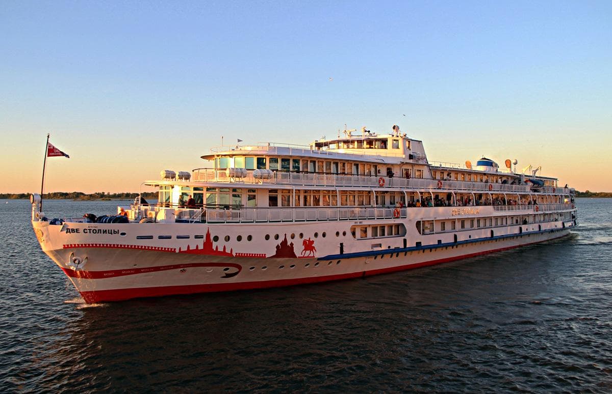 Теплоход Две столицы