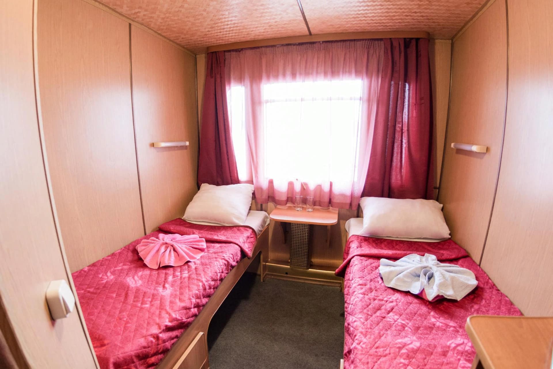 Двухместная каюта Теплохода Илья Муромец