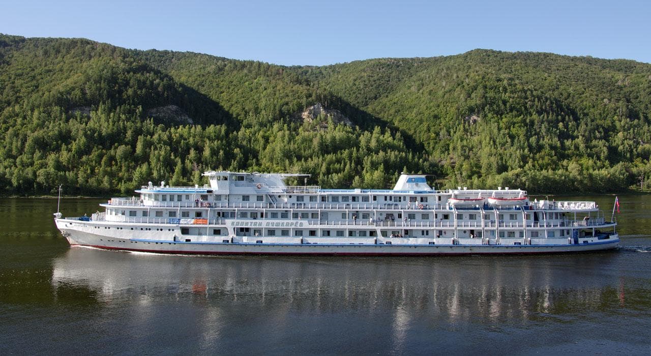 Теплоход Капитан Пушкарев