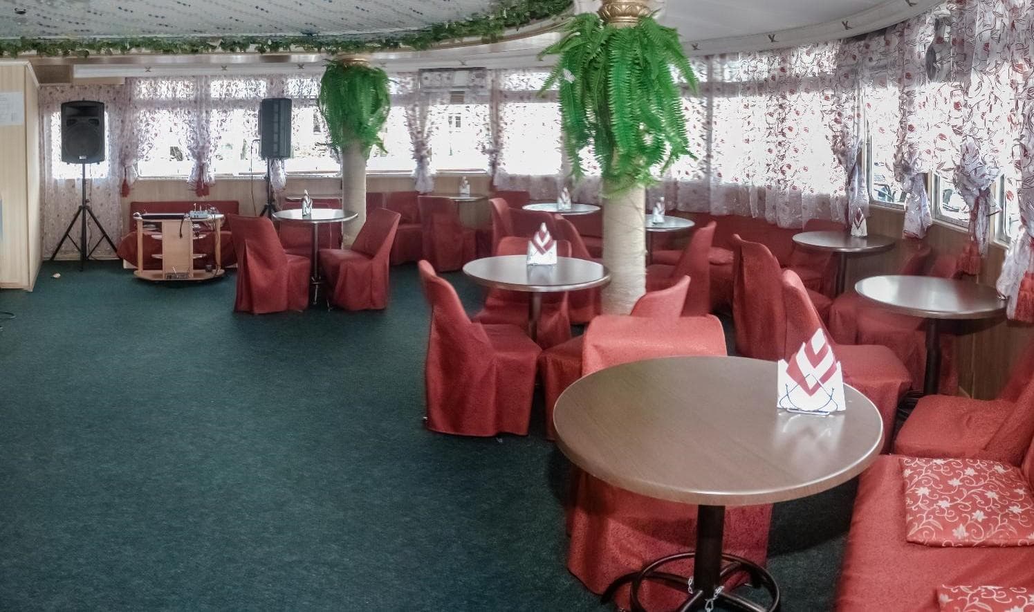 Бар Теплохода Козьма Минин