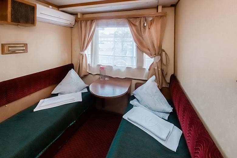 Двухместная каюта Теплохода Козьма Минин