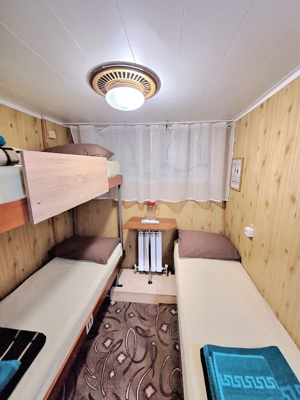 Каюта эконом+ Теплохода Урал