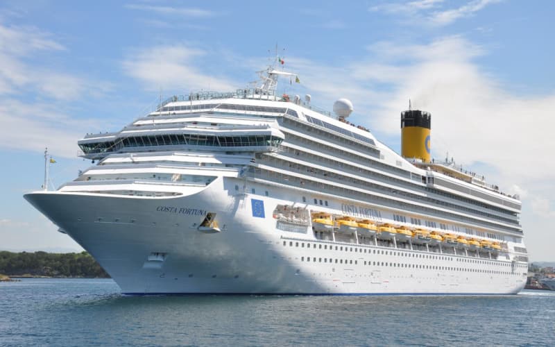 Лайнер Costa Fortuna