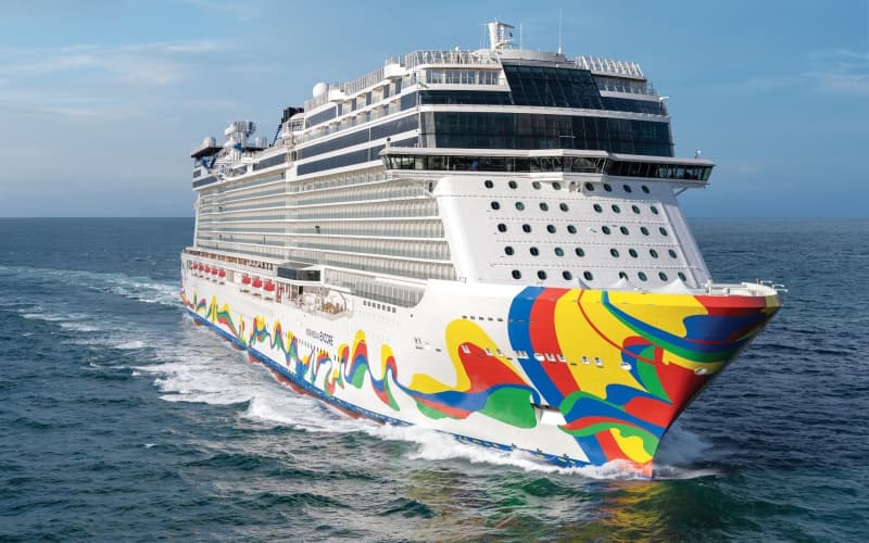 лайнер Norwegian Encore 