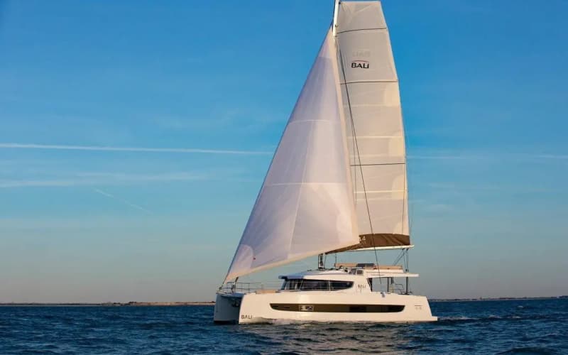 Яхта BALI 4.4 Лайнера BALI 4.4