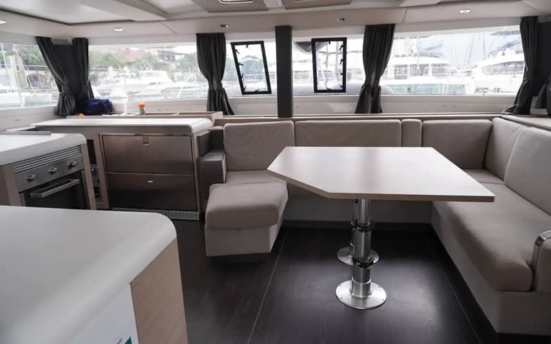 Зона отдыха Лайнера TANNA 47