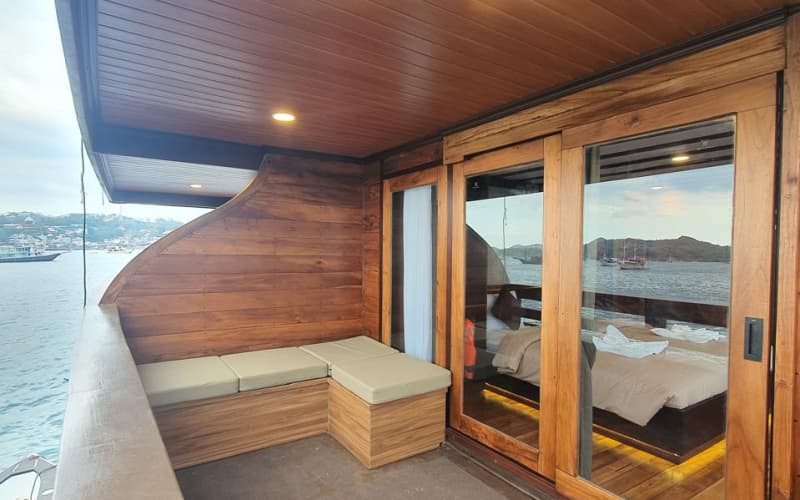 Терраса Лайнера Majestic Voyager