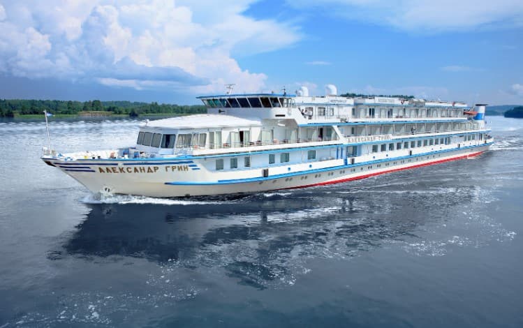 Теплоходы Мостурфлота: путешествуйте с комфортом и вдохновением