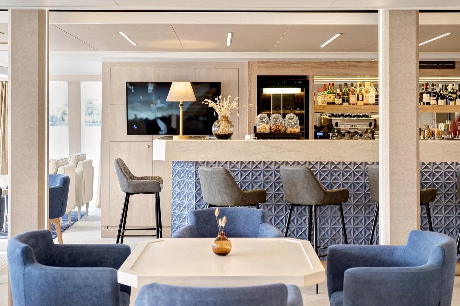 Картинка круиза