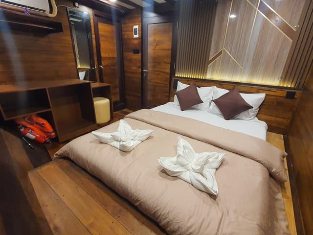 Superior Cabin