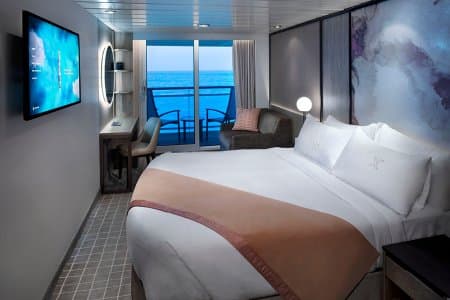 С балконом Ultra Deluxe Concierge Class (UC)