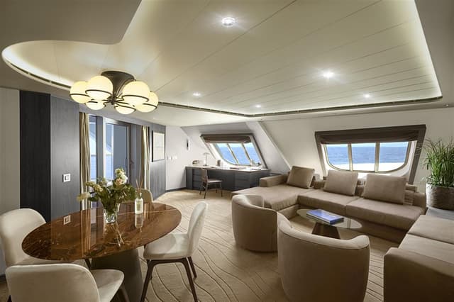 Retreat Residence (RR)