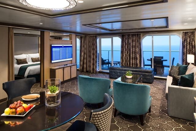 Сьют Owner`s Suite with Balcony (OS)