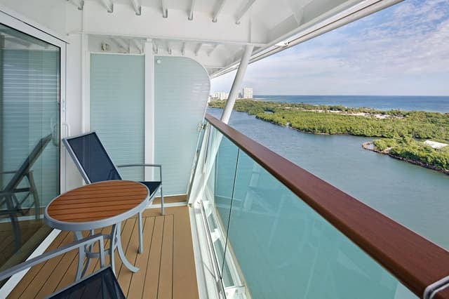 С балконом Connecting Oceanview Balcony (CB)