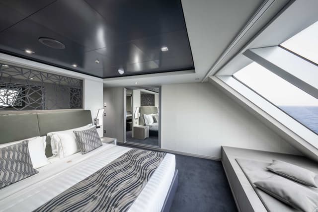 Сьют Owner’s Yacht Club (YC4)