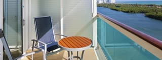 С балконом Spacious Ocean View Balcony (2B)