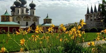 Тихвинский Богородичный Успенский монастырь