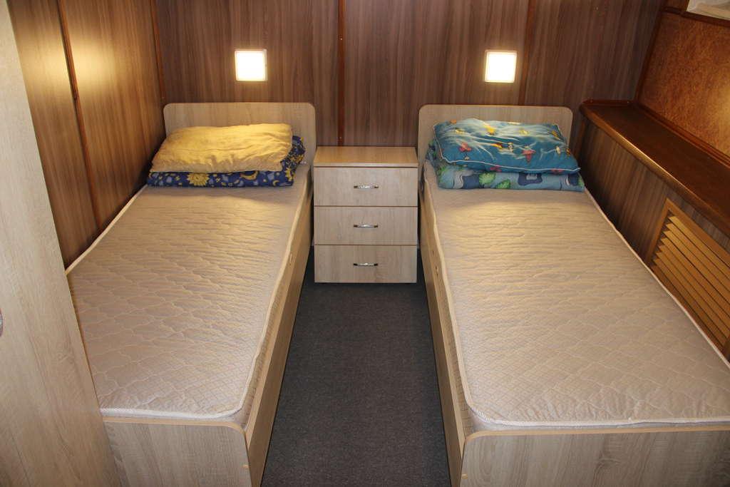 Двухместная каюта с односпальными кроватями